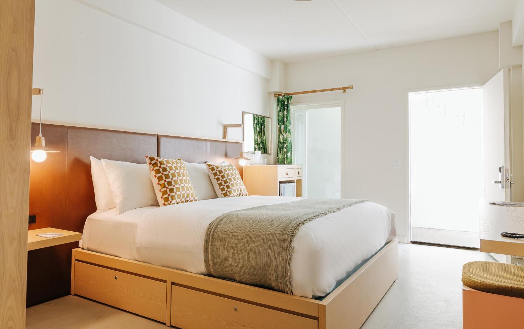 Hotel Lucine Galveston Bagian luar foto