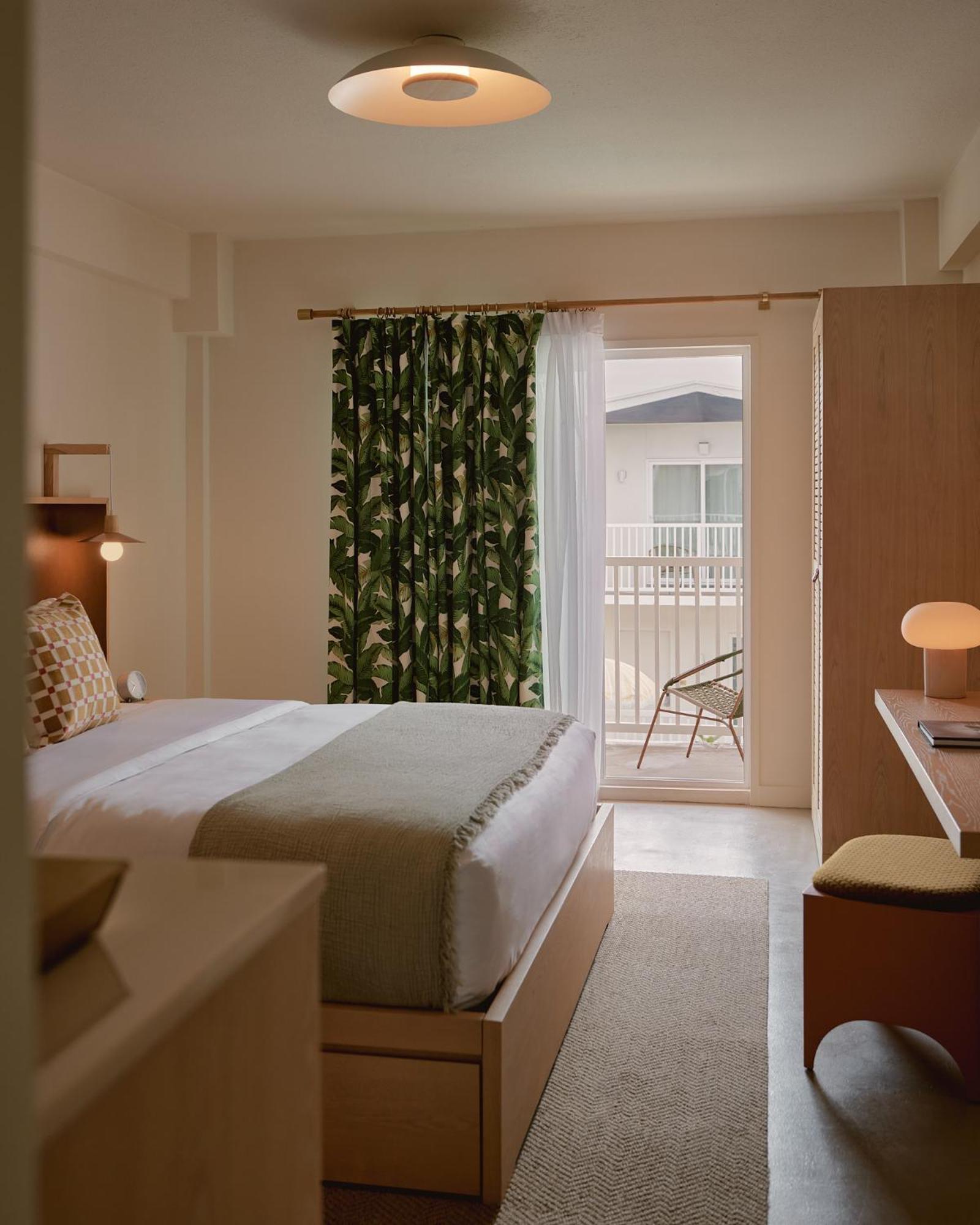 Hotel Lucine Galveston Bagian luar foto